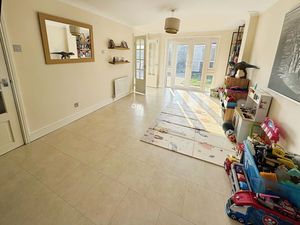 Photo 11- click for photo gallery